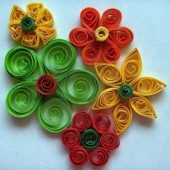 Quilling - ικανότητα χαρτοποιίας.Εργαστήρια για αρχάριους Βήμα-βήμα (165+ φωτογραφίες)