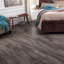 Laminate στο εσωτερικό στο πάτωμα, τοίχο, οροφή - 100+ Φωτογραφίες, χρήσιμες συμβουλές και δεσμευτικές συστάσεις