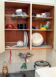 Essiccatore da cucina per i piatti nell'armadio (115+ foto) - built-in, angolo, acciaio inossidabile. Quale scegli?