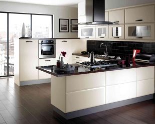 Nuova tendenza nel mondo della cucina - Cucina nera nell'interno (oltre 220 combinazioni di foto nel design)