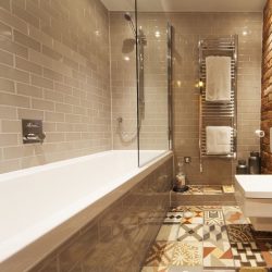 Opzioni di finitura per la tessera del bagno (più di 175 foto). Crea un design che verrà ricordato